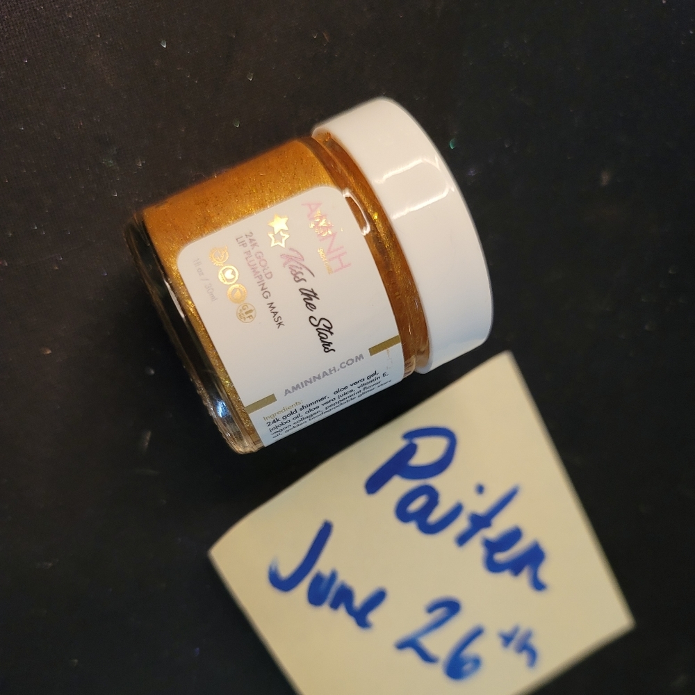 24K Gold Lip Mask